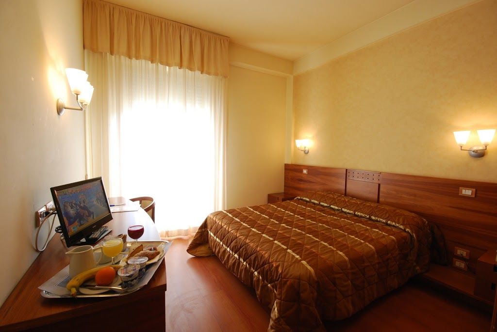 Hotel Gala Pesaro Exterior photo